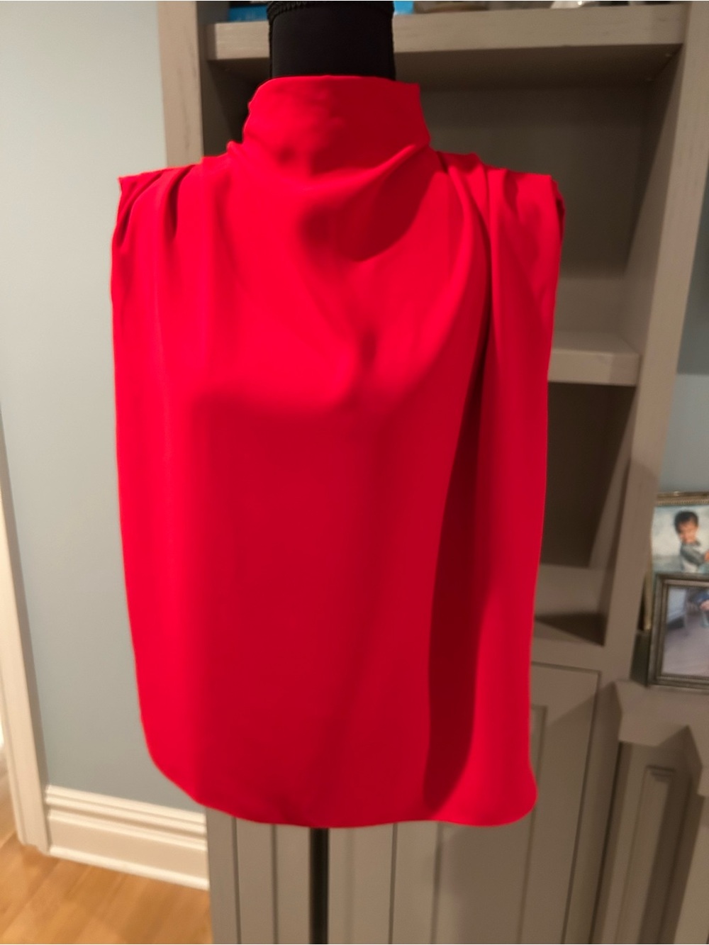 Amanda Uprichard Sleeveless Mock Neck Red Women's Top - Picture 4 of 7